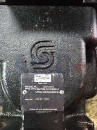 83012864 / FR-L-074B-LS-25-20-NN-N-3-S2N2-A1N-NNN-NNN-NNN Аксиально-поршневой насос Danfoss FRL074