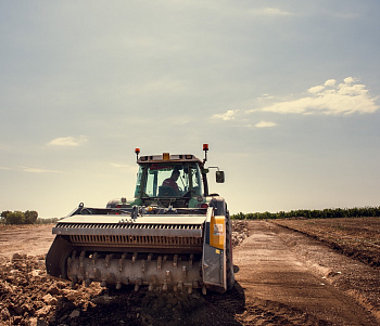 Ротоваторы: универсальные помощники в сельском хозяйстве и строительстве